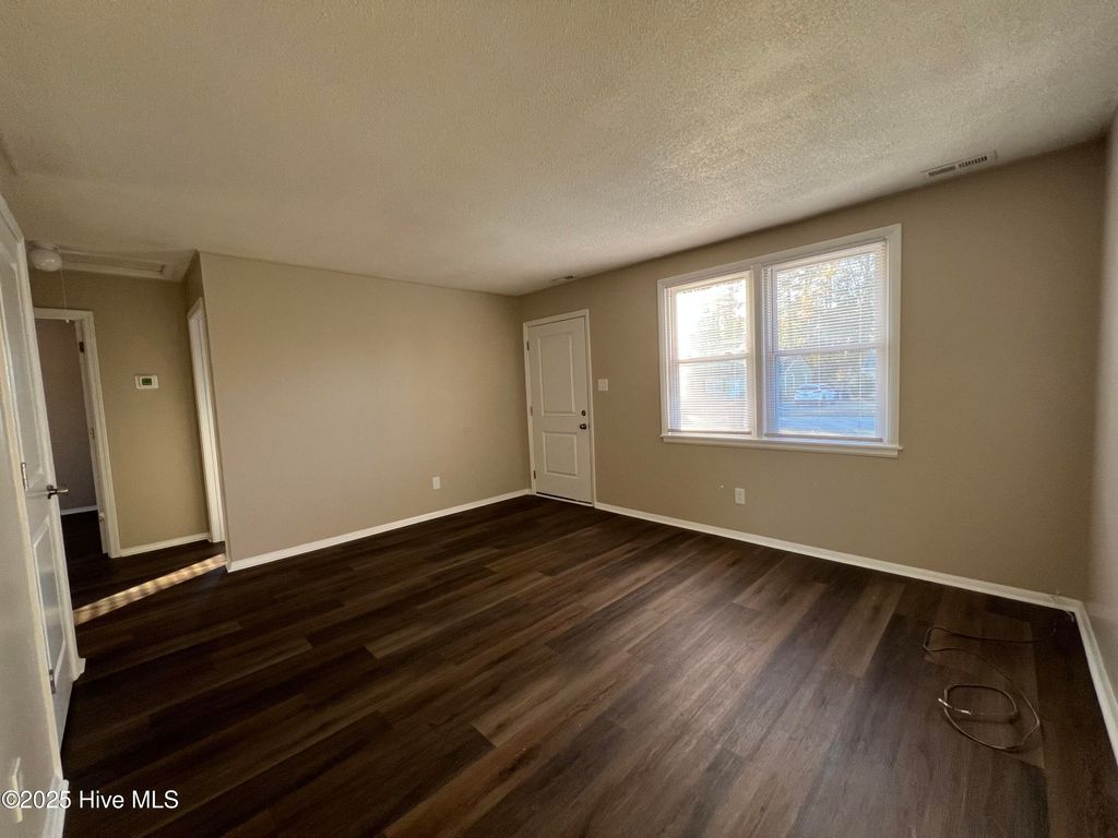 Photo of 1228 Davis Street, Jacksonville, NC 28540 (MLS # 100545672)