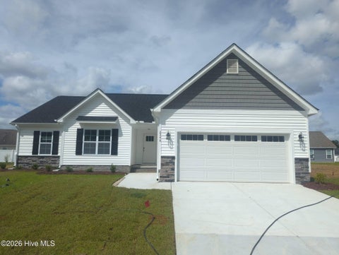 Homes For Sale - 2346 Rhinestone Drive<br/> Pitt County, Winterville, NC 28590