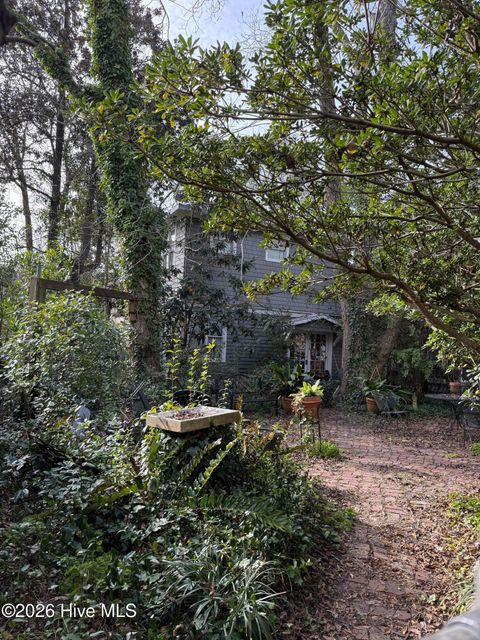 Tiny photo for 1704 Chestnut Street, Wilmington, NC 28405 (MLS # 100556074)