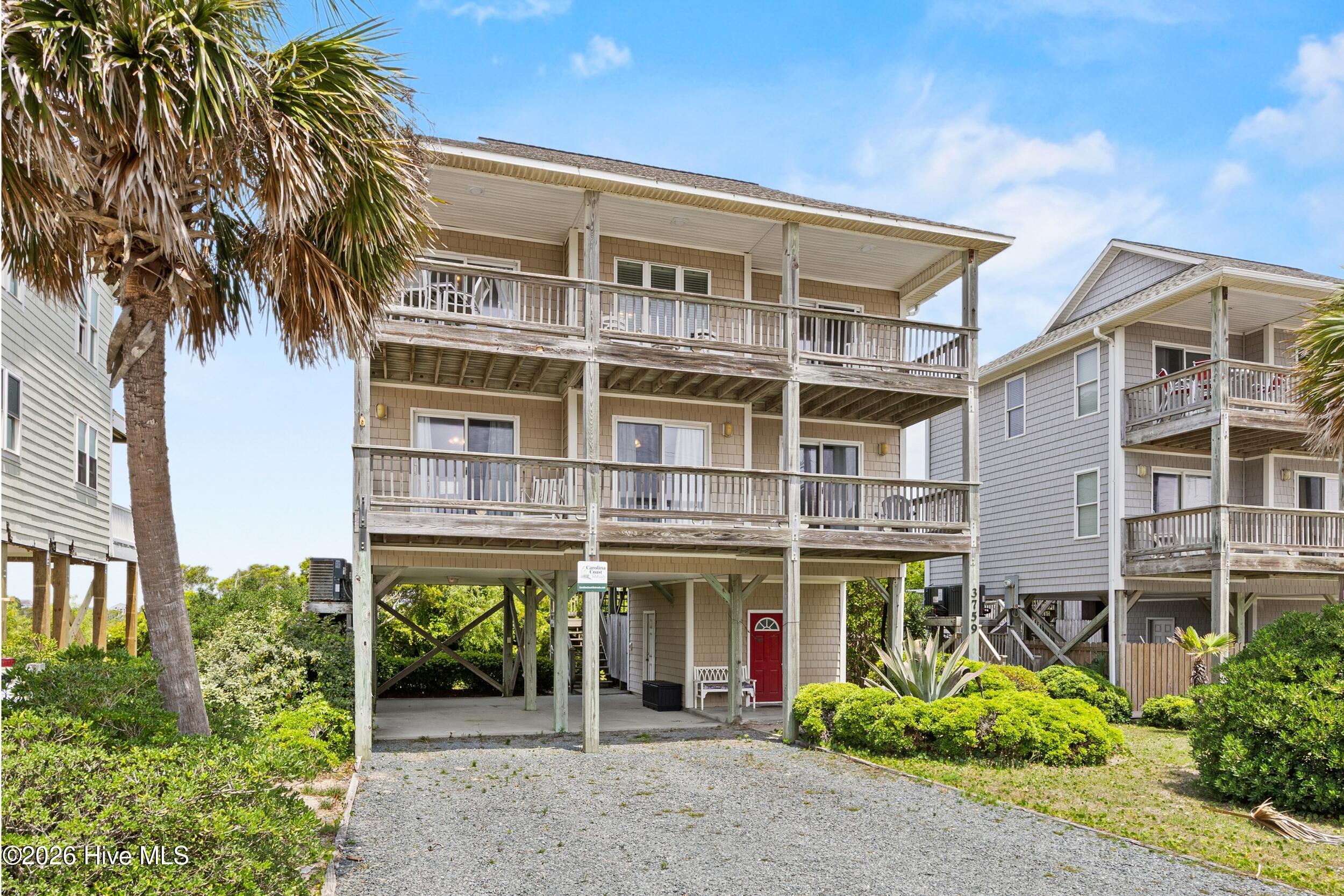 3759 Island Drive