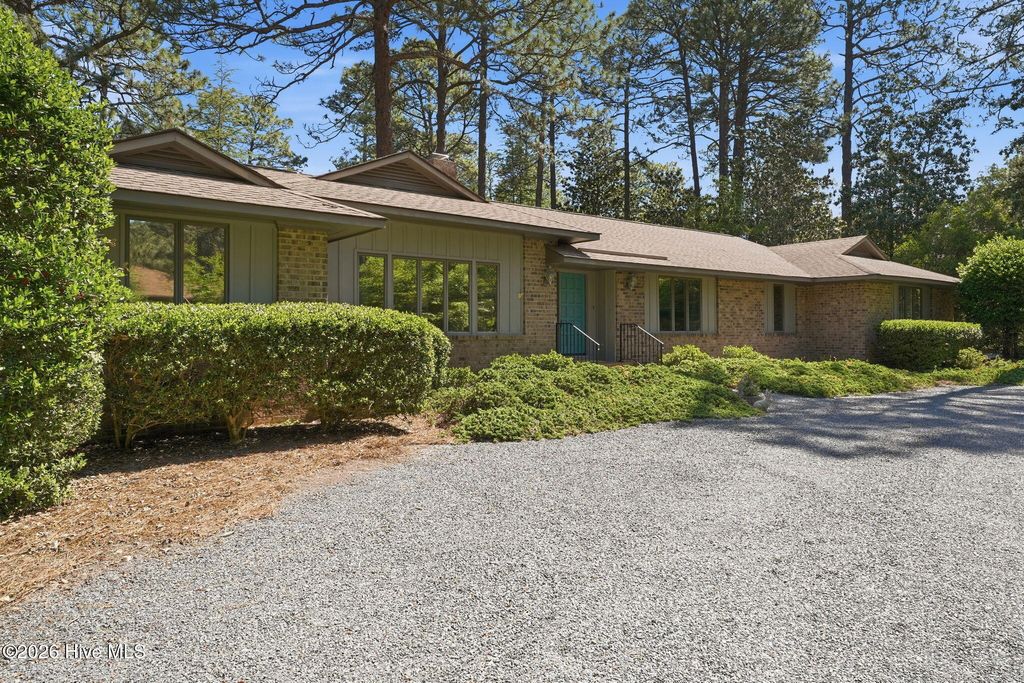 Photo of 370 Donald Ross Drive, Pinehurst, NC 28374 (MLS # 100574617)