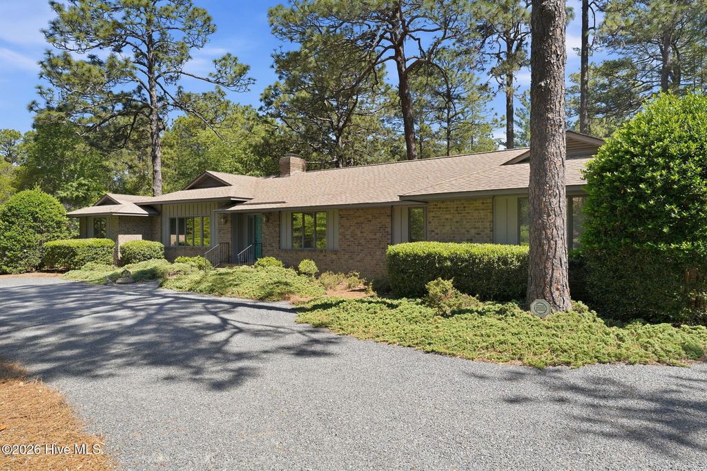 Photo of 370 Donald Ross Drive, Pinehurst, NC 28374 (MLS # 100574617)
