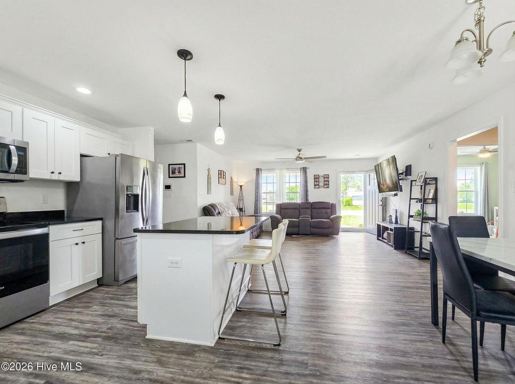 Photo of 206 Compass Drive, Elizabeth City, NC 27909 (MLS # 100566571)