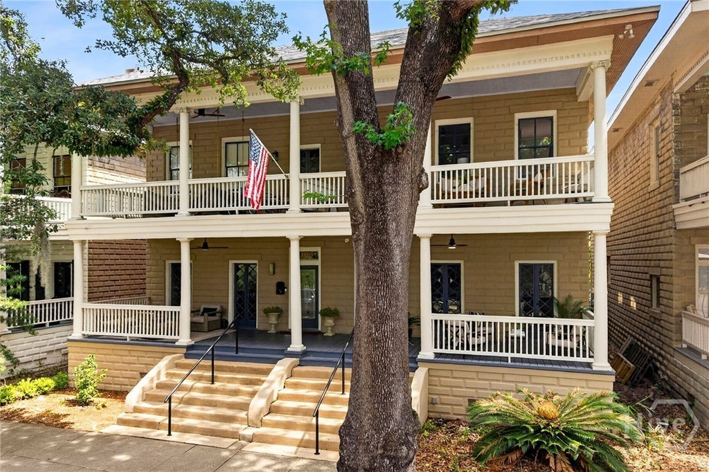 Photo of 104 W 38th Street, Savannah, GA 31401 (MLS # SA359036)