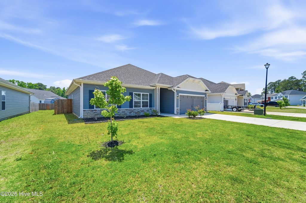 Photo of 755 Greenwich Place, Richlands, NC 28574 (MLS # 100570804)