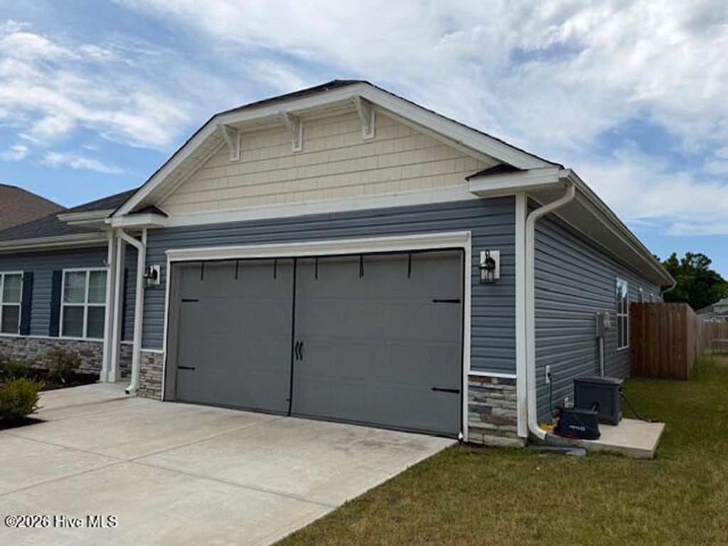 Photo of 755 Greenwich Place, Richlands, NC 28574 (MLS # 100570804)