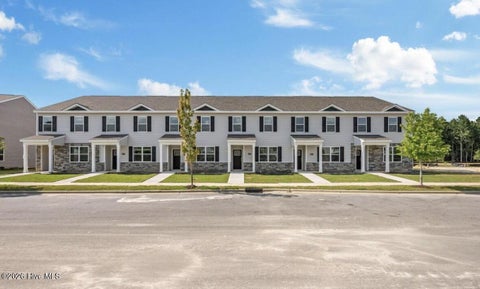 Townhouse For Rent - 2043 Clock Road<br/> Craven County, New Bern, NC 28562