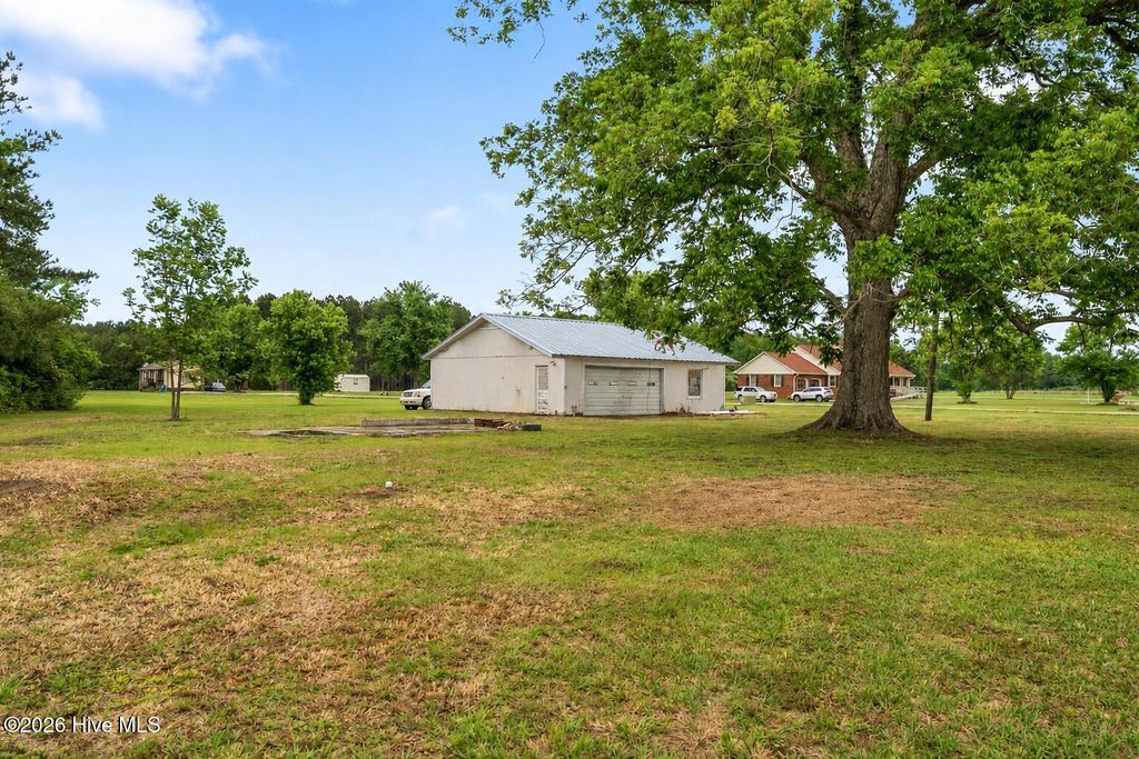 Photo of 2932 Catherine Lake Road, Richlands, NC 28574 (MLS # 100571144)