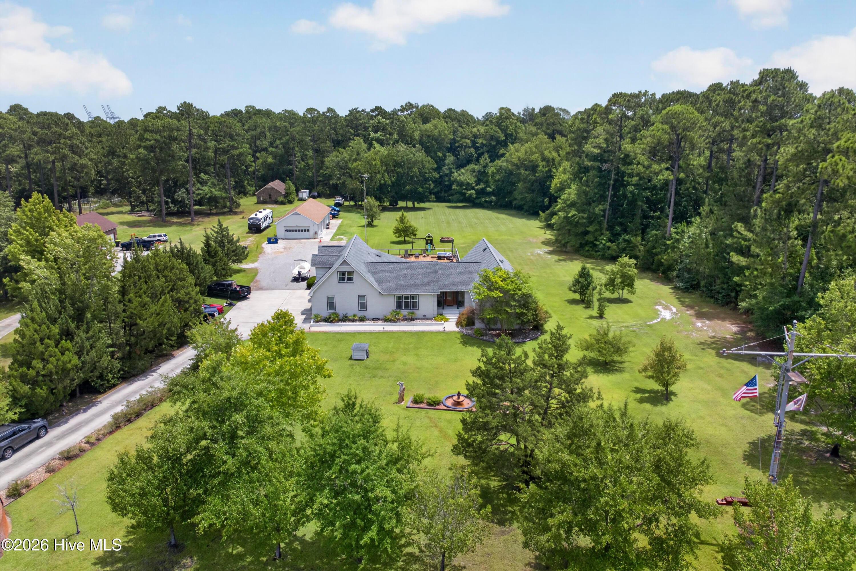 1520 River Road SE