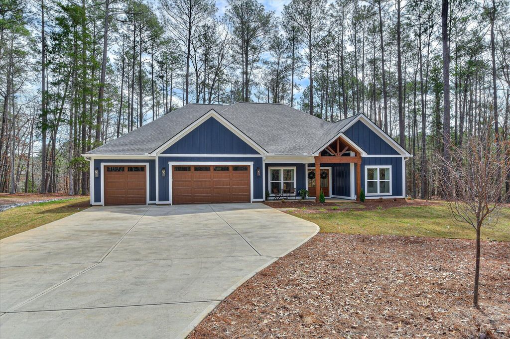 Photo of 123 Charlotte Drive, McCormick, SC 29835 (MLS # 553390)