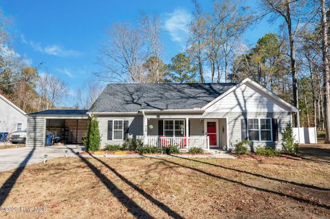 Photo of 420 Crown Drive, Washington, NC 27889 (MLS # 100545135)