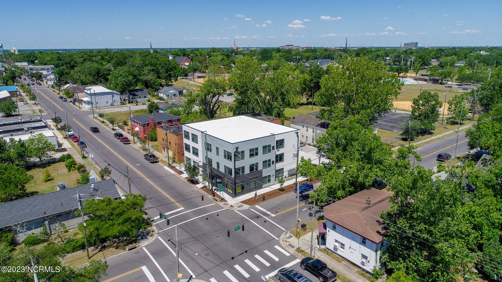 Photo of 919 Castle Street #104, Wilmington, NC 28401 (MLS # 100575745)