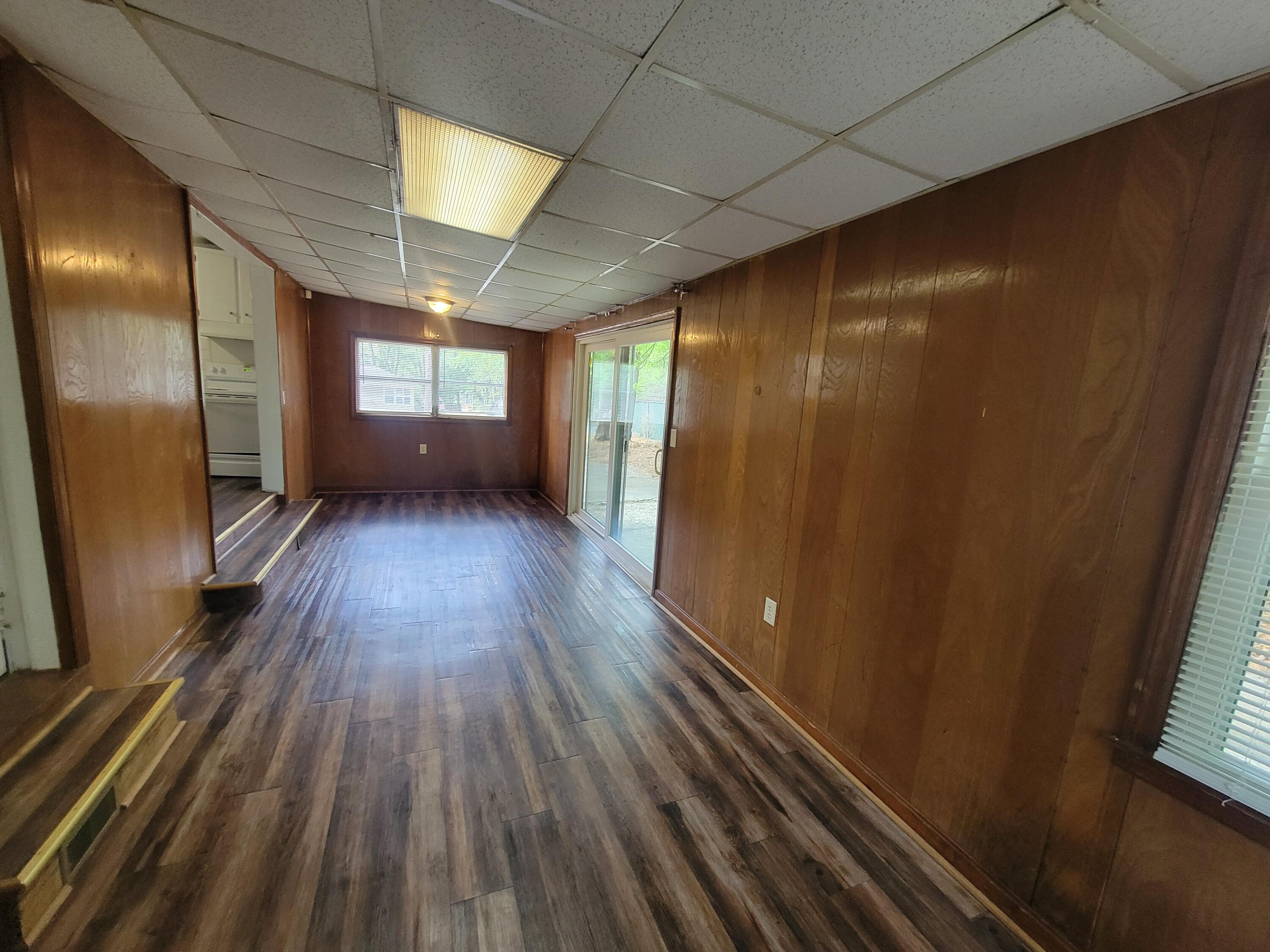 2826 Thomas Lane
