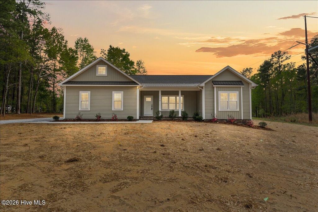 Photo of 110 Trailcrest Drive, Rockingham, NC 28379 (MLS # 100565732)