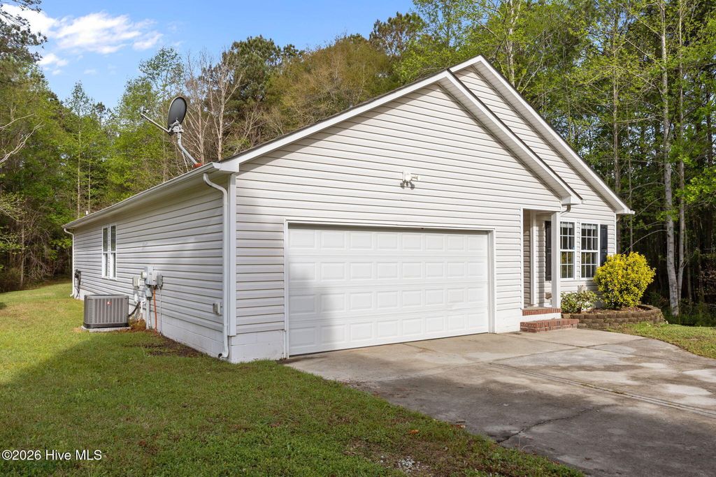 Photo of 208 America Court, Jacksonville, NC 28540 (MLS # 100565489)