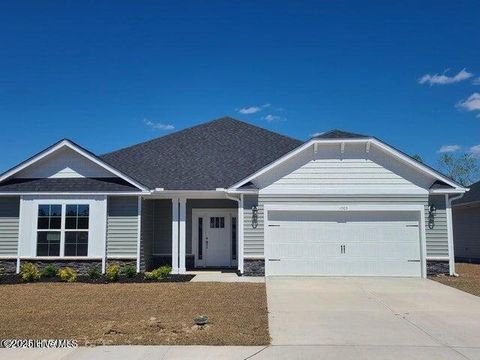 Homes For Sale - 2106 Caracara Drive<br/> New Bern, NC 28560