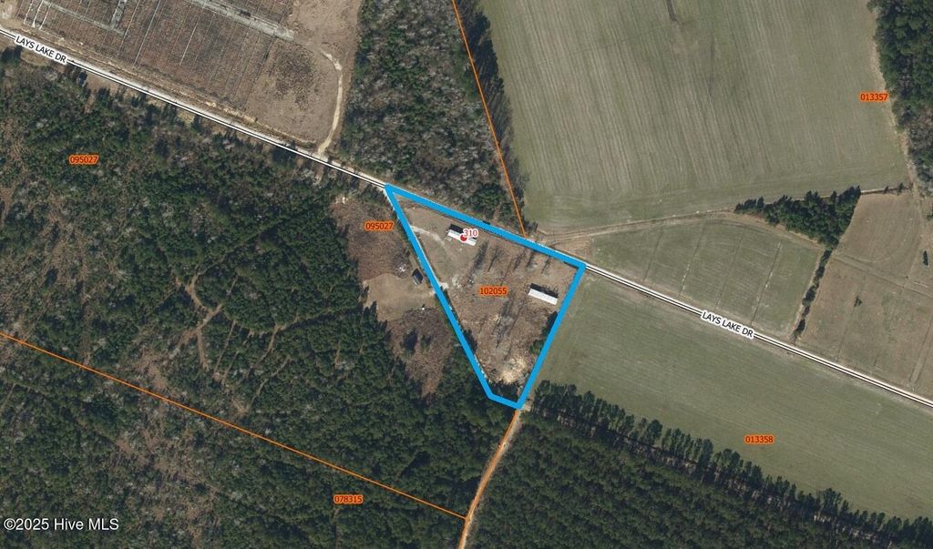 Photo of 310 Lays Lake Drive, Tabor City, NC 28463 (MLS # 100546232)