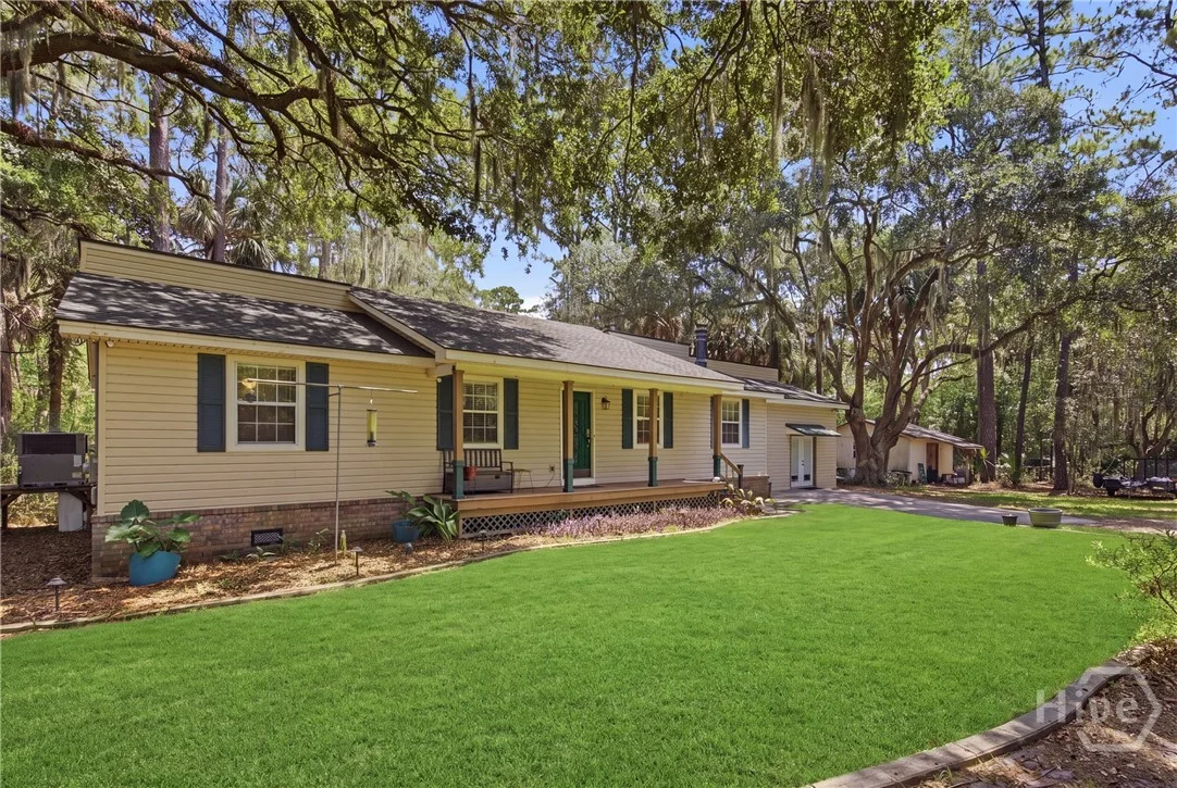 139 North Drive