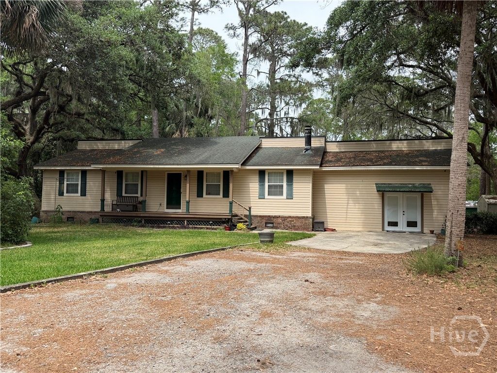 Photo of 139 North Drive, Savannah, GA 31406 (MLS # SA354556)