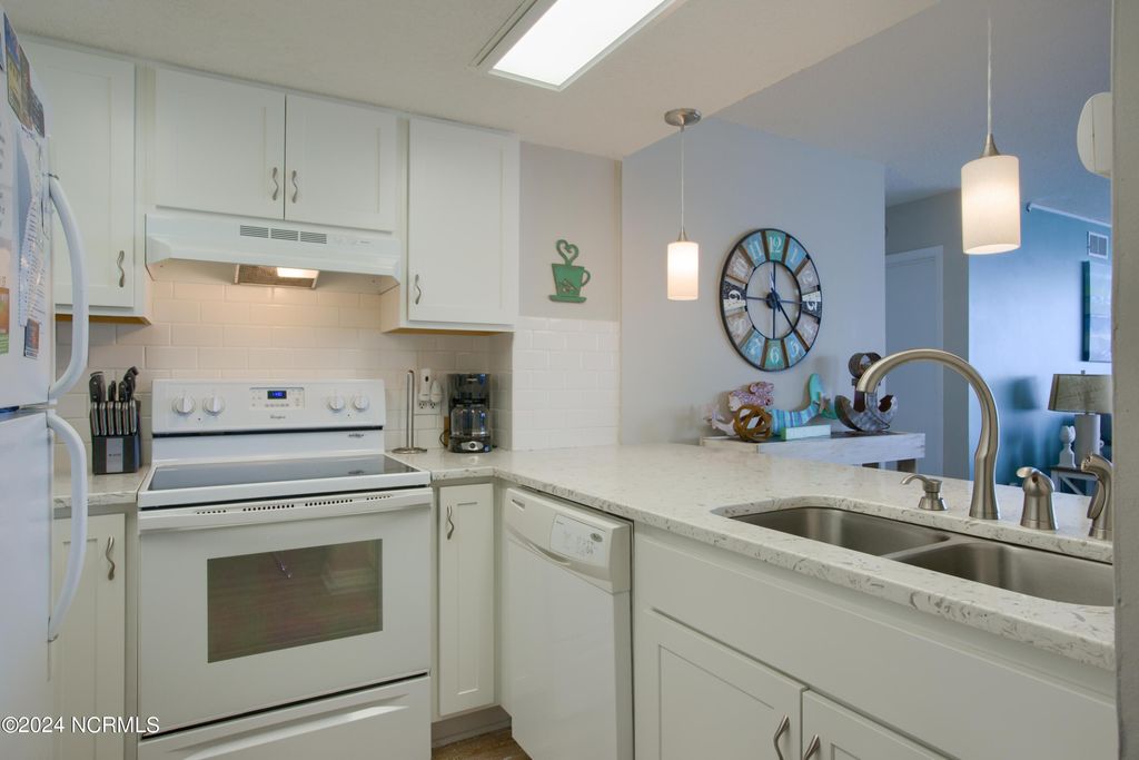 Photo of 2000 New River Inlet Road #3309, North Topsail Beach, NC 28460 (MLS # 100424903)