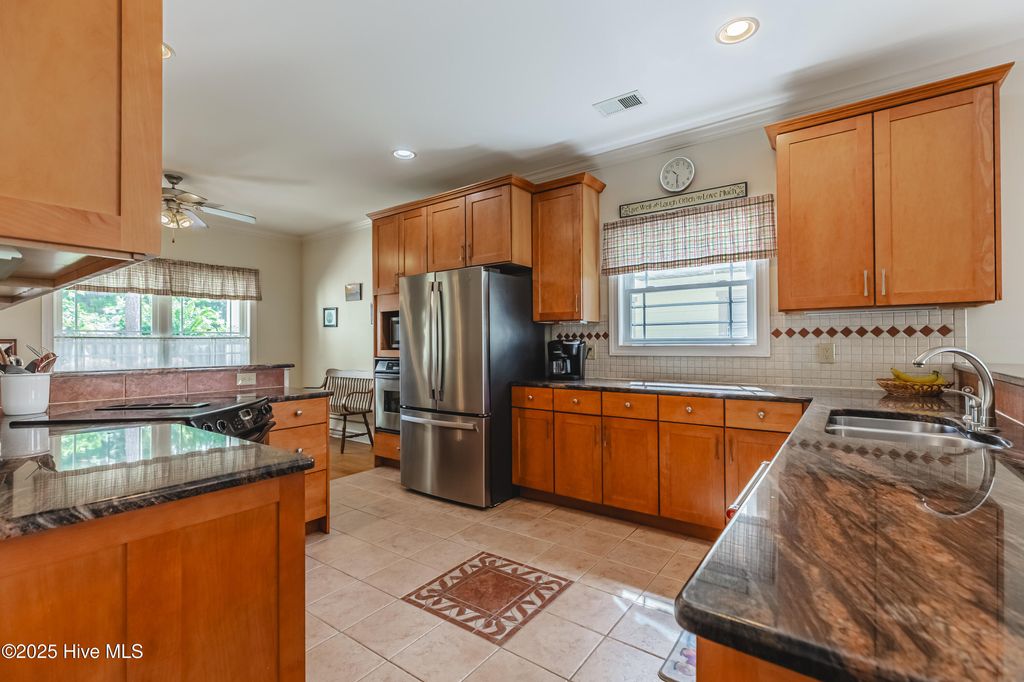 Photo of 602 Planters Ridge Drive, Sunset Beach, NC 28468 (MLS # 100520404)