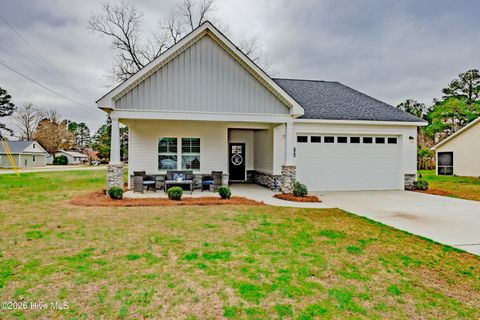 Homes For Sale - 107 Lacarol Street<br/> Rose Hill, NC 28458