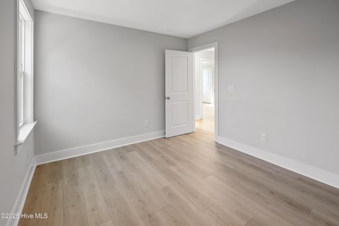 Tiny photo for 409 Wright Street, Wilmington, NC 28401 (MLS # 100545390)