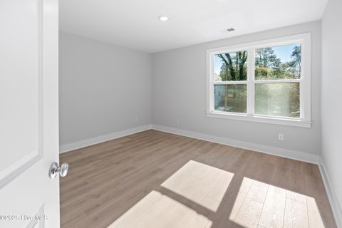 Tiny photo for 409 Wright Street, Wilmington, NC 28401 (MLS # 100545390)