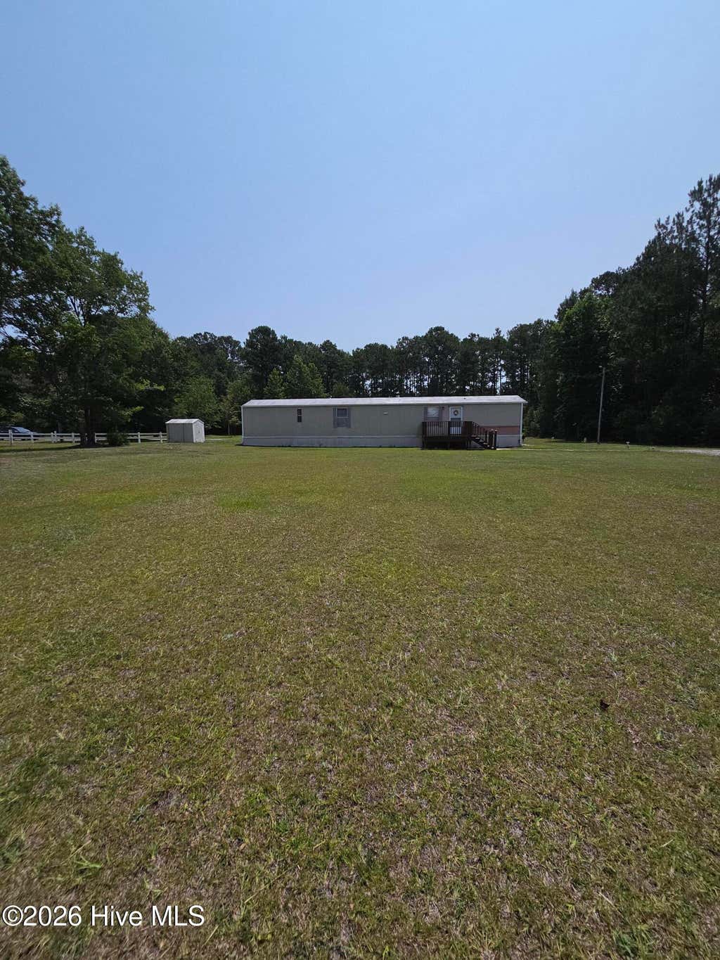 Photo of 205 Meadow Lane E, Hubert, NC 28539 (MLS # 100593713)