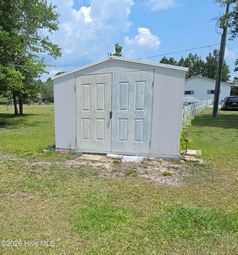 Tiny photo for 205 Meadow Lane E, Hubert, NC 28539 (MLS # 100593713)