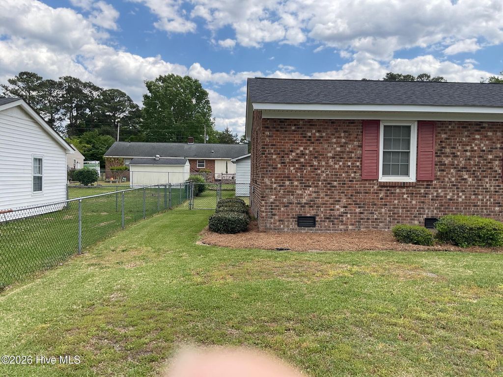 Photo of 111 Belmont Drive, Greenville, NC 27858 (MLS # 100568900)