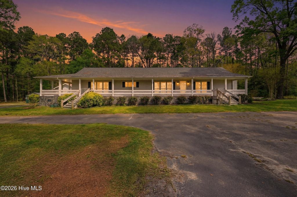 Photo of 2639 Nc Highway 211 Hwy, Clarkton, NC 28433 (MLS # 100564299)