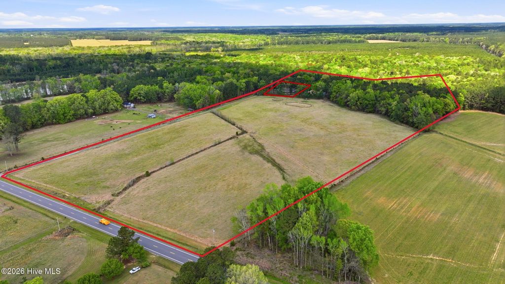 Photo of 2639 Nc Highway 211 Hwy, Clarkton, NC 28433 (MLS # 100564299)