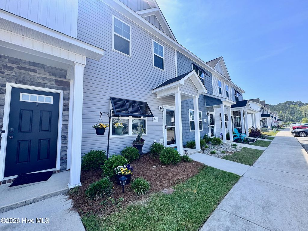 Photo of 14 Catalina Circle, Swansboro, NC 28584 (MLS # 100567509)