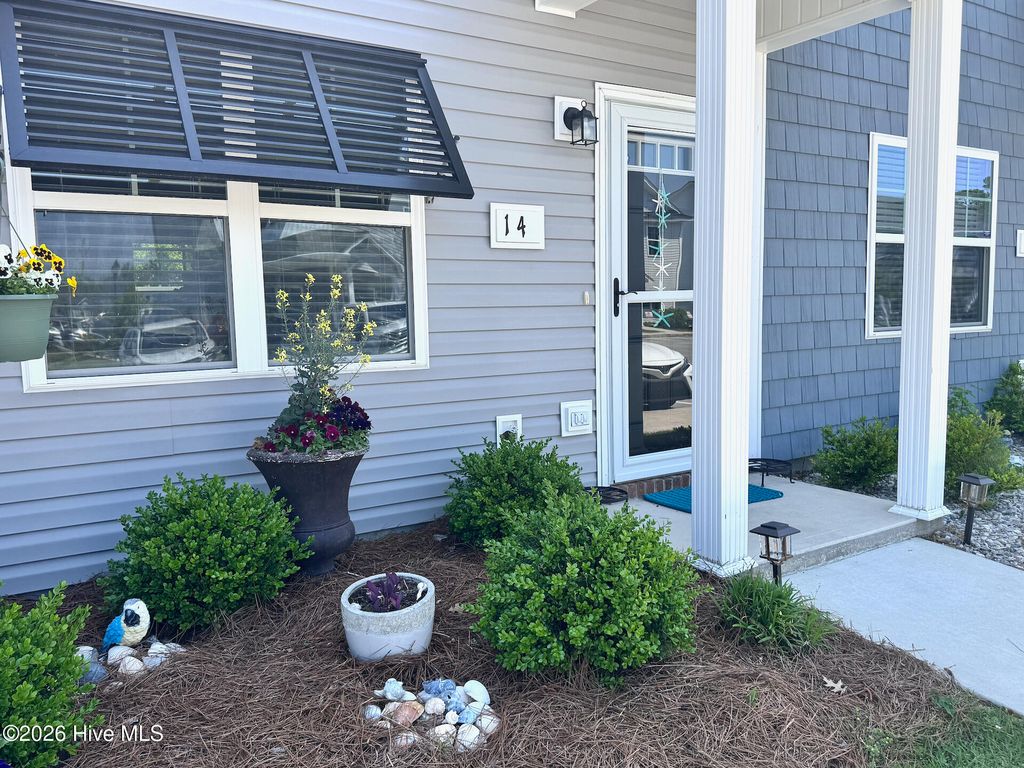 Photo of 14 Catalina Circle, Swansboro, NC 28584 (MLS # 100567509)
