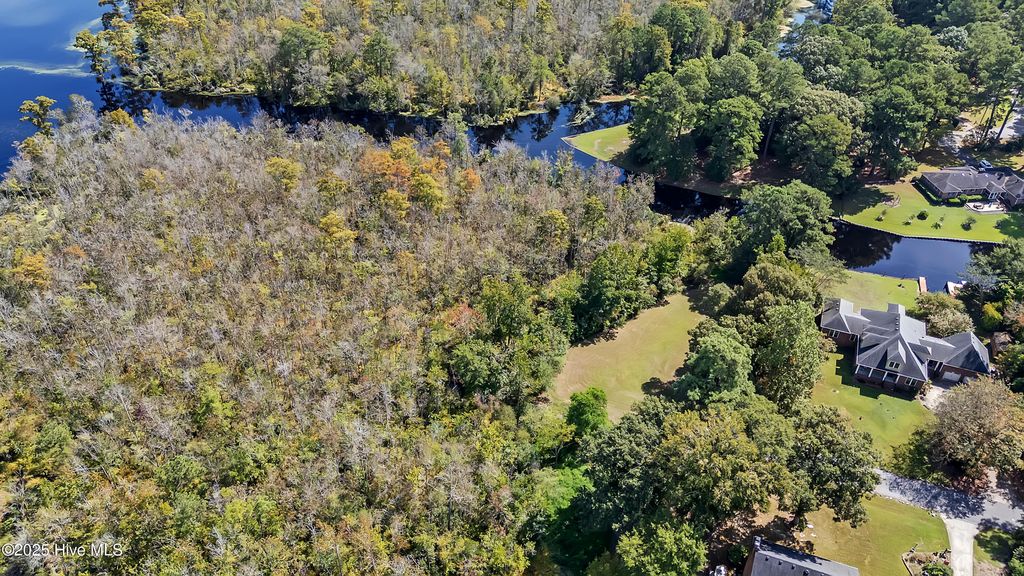 Photo of 00000 Inlet Drive, Elizabeth City, NC 27909 (MLS # 100532536)