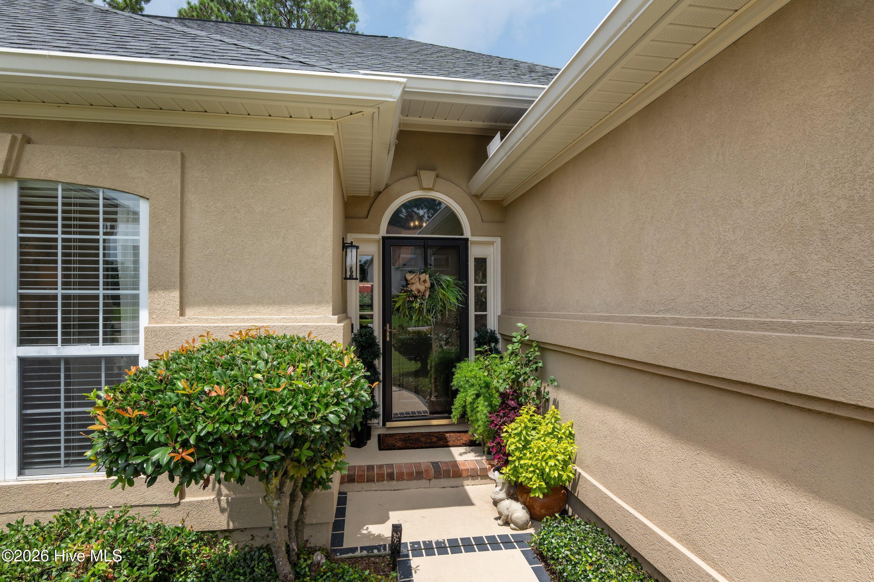 561 Live Oak Court