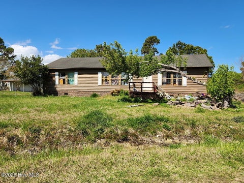 Mobile Home For Sale - 429 Sand Dollar Drive<br/> Gloucester, NC 28528