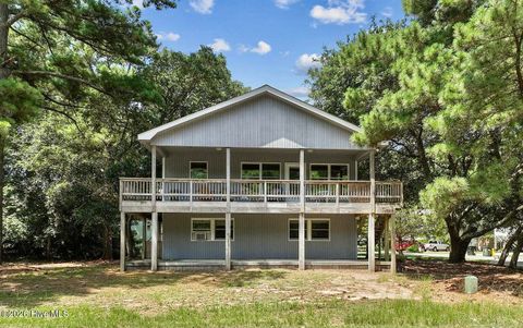 Photo of 1522 Ketch Lane, Kill Devil Hills, NC 27948 (MLS # 100582960)