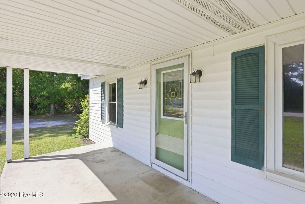 Photo of 5250 Business Drive, Newport, NC 28570 (MLS # 100574340)