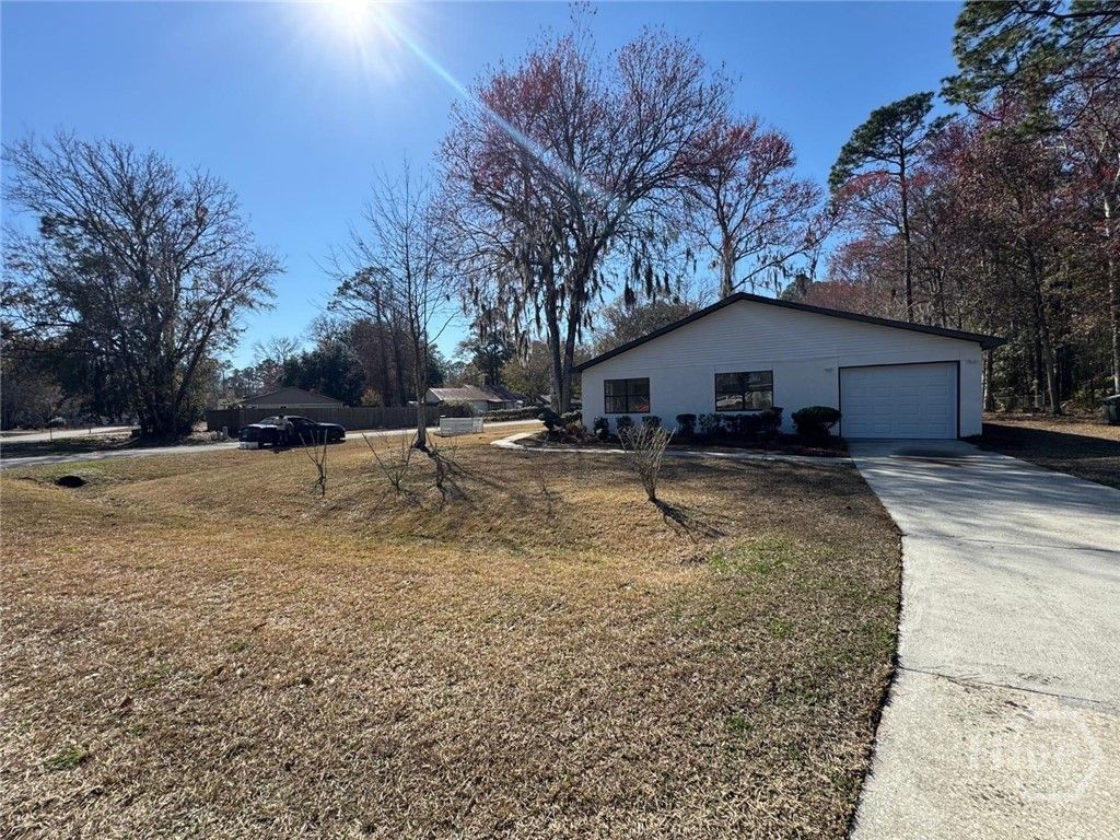 Photo of 101 Royal Circle, Kingsland, GA 31548 (MLS # SA349221)