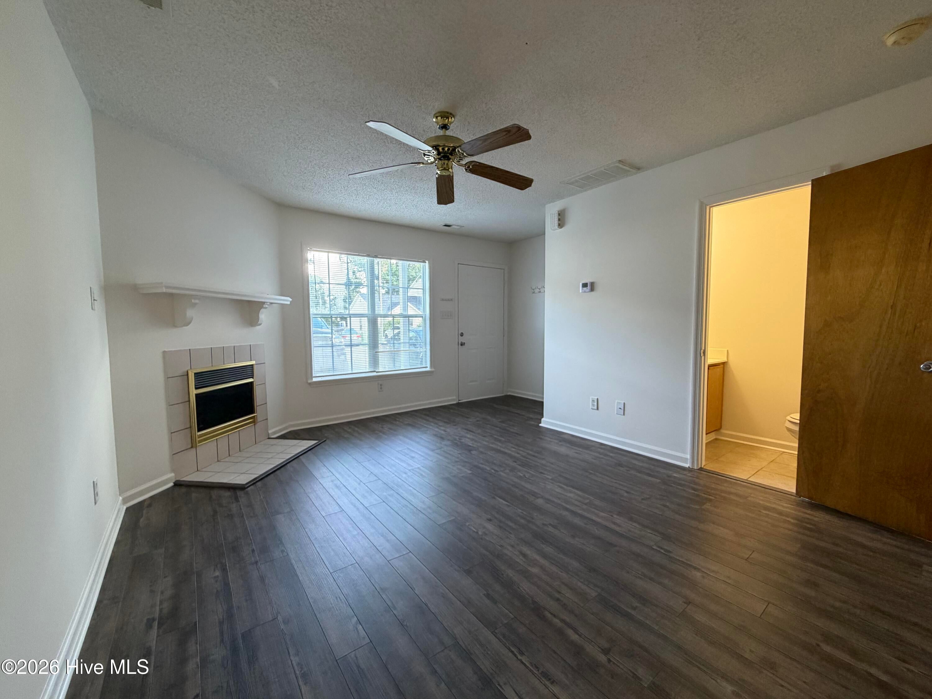 980 W Pueblo Drive