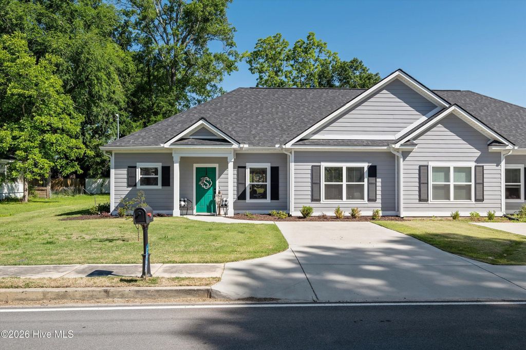 Photo of 206 W Hall Street, Thomson, GA 30824 (MLS # 100574132)