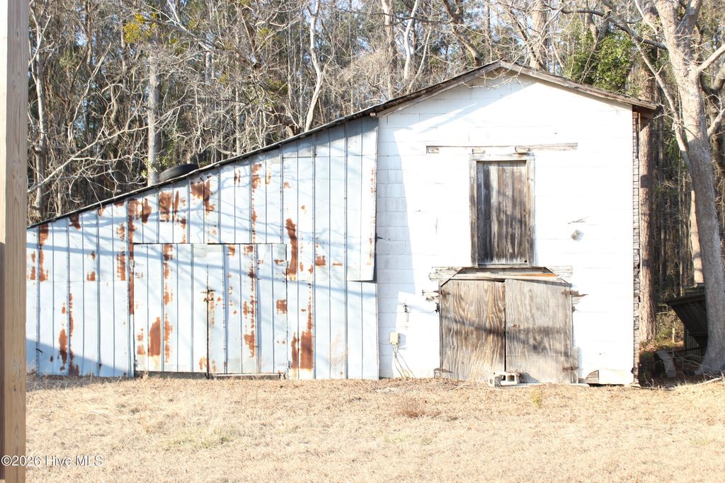 Photo of 5891 Us Hwy. 117, Burgaw, NC 28425 (MLS # 100553631)