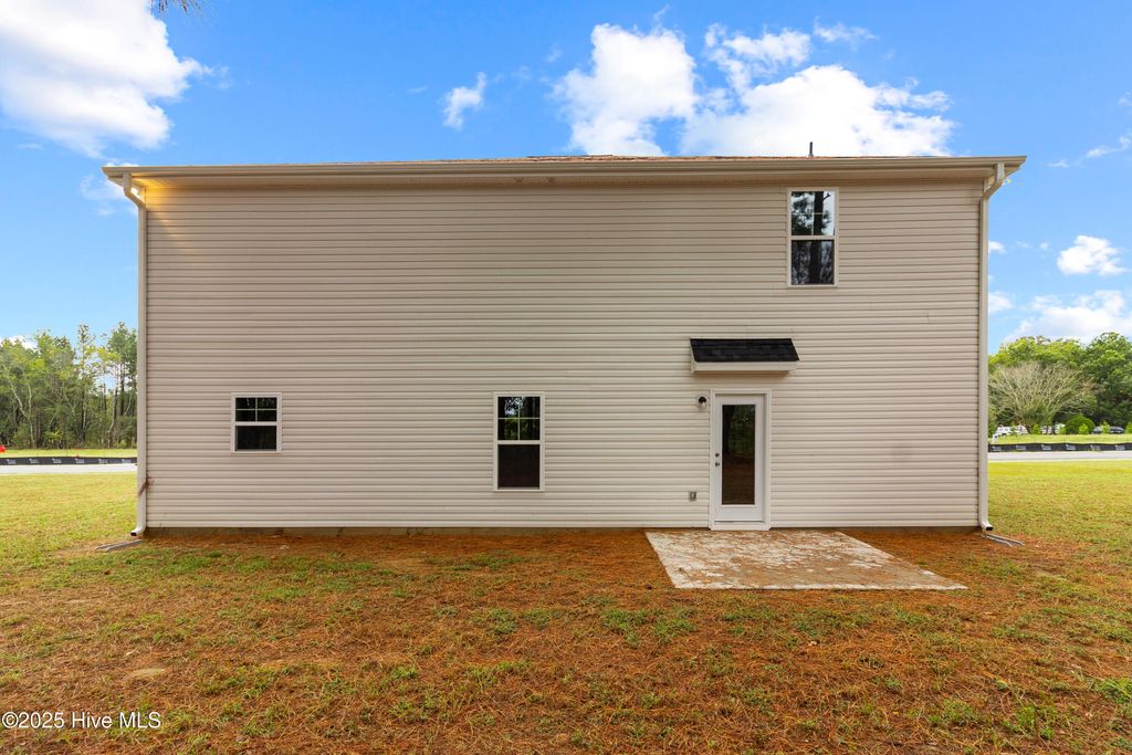 Photo of 171 Traveller Way, Raeford, NC 28376 (MLS # 100546294)