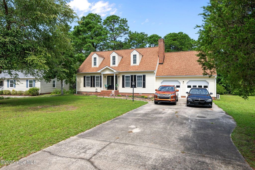 Photo of 1205 Santa Lucia Drive, New Bern, NC 28560 (MLS # 100525246)