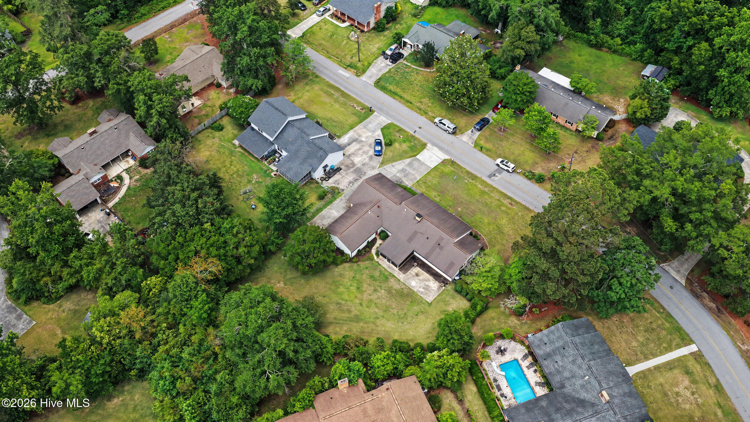 605 Beechwood Drive NW
