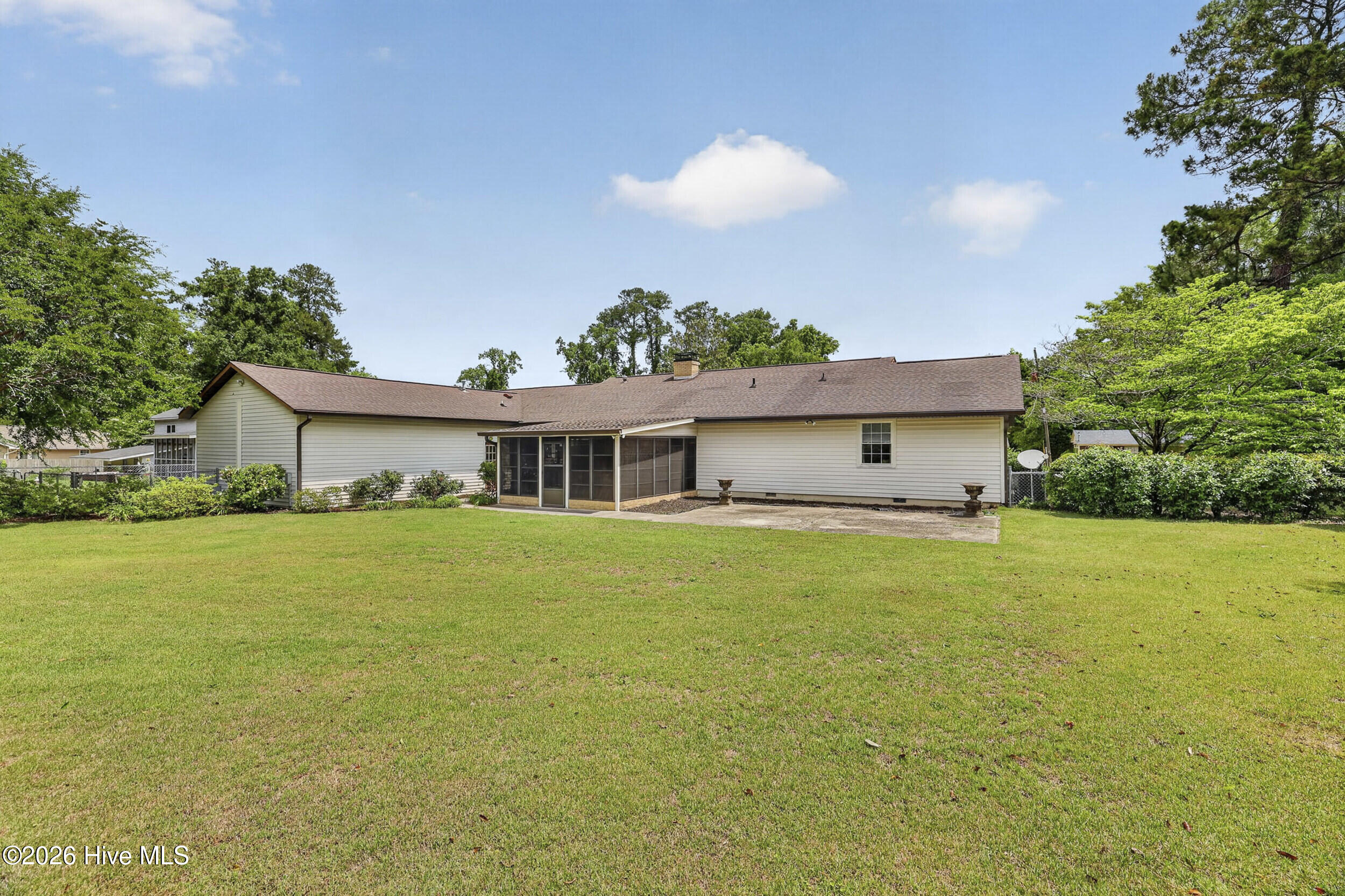 605 Beechwood Drive NW
