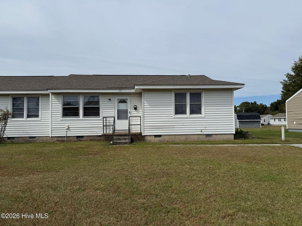 Photo of 335 Starling Street, Jacksonville, NC 28540 (MLS # 100609300)