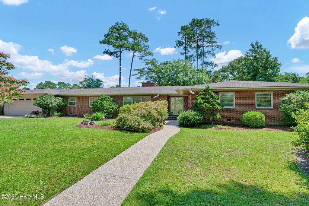 Photo of 1103 Forest Hills Drive, Wilmington, NC 28403 (MLS # 100522690)